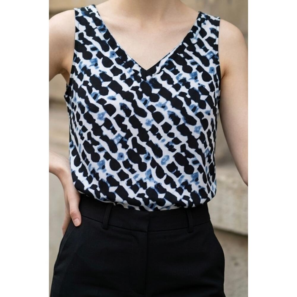 Abstract V Neck Tank PM Minimalist Capsule Coastal Retro Y2K Quiet Luxury